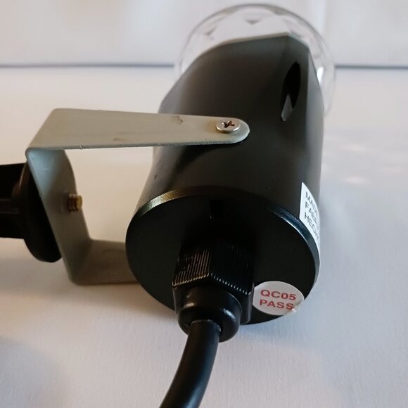 Interteck 120v Indoor/Outdoor Red/Green Projection - Picture 5 of 9